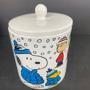Peanuts Ceramic Base with Black and White Design
